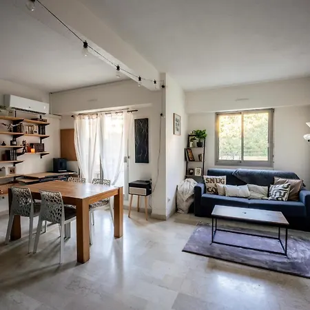 T2 Cosy Proche Du Centre Avec Grande Terrasse! 尼姆